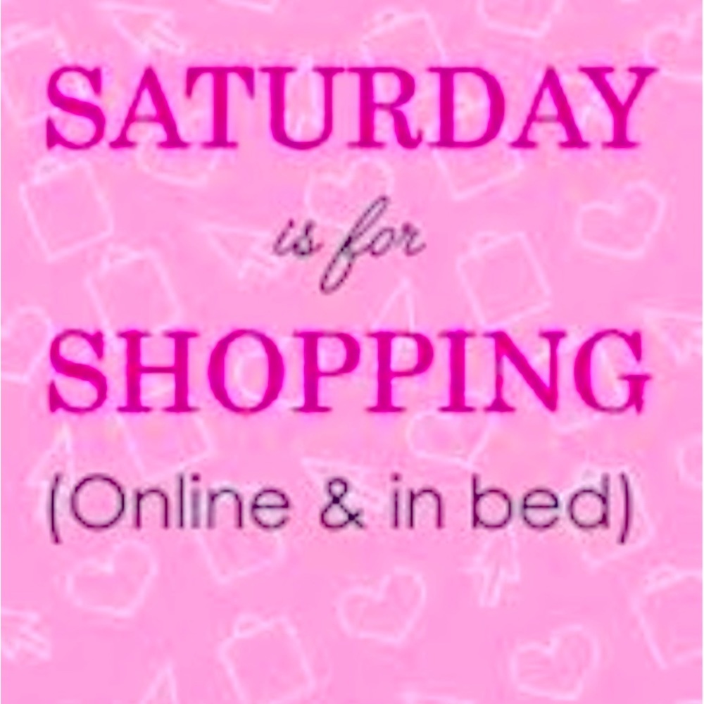 Saturday Sale! 🎉🛍💕Bundles